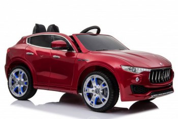   Maserati Levante A008AA  - --.